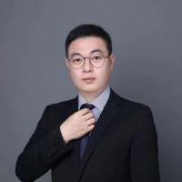 空仓龙一